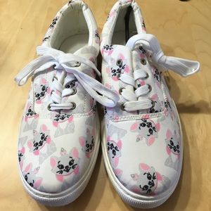 Disney’s Aristocats Marie Sneakers Size 9